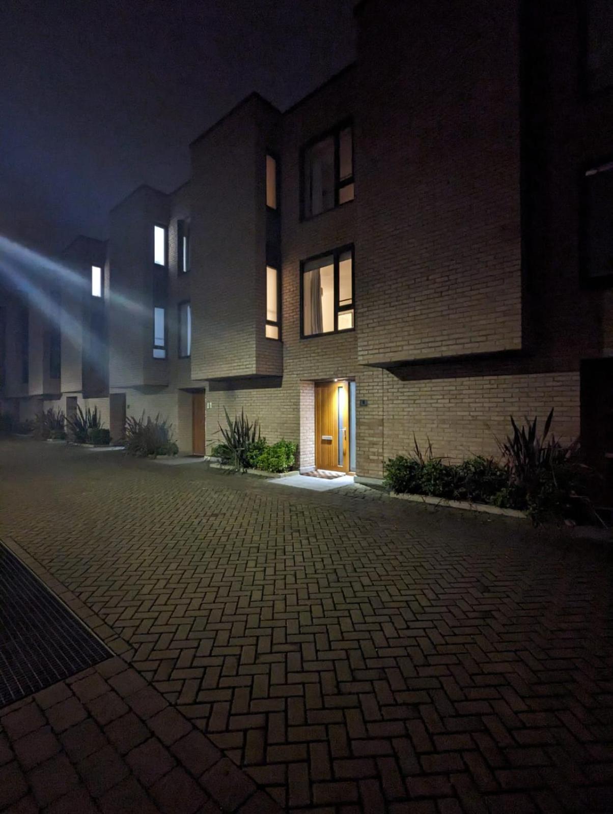 Luxurious & Modern Townhouse In Hammersmith Apartment London Exterior photo